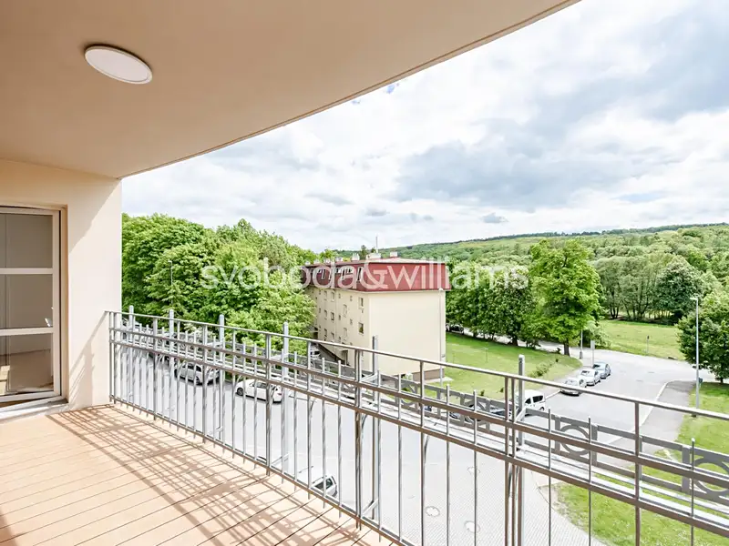 Prodej bytu 3+1 108 m², Praha – náhled fotky 2