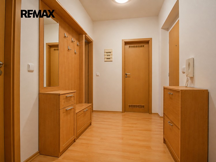 Pronájem bytu 2+kk, 70 m² (4 z 17)