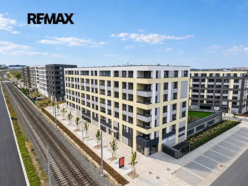 Prodej bytu 2+kk 50 m², Praha – náhled fotky 1