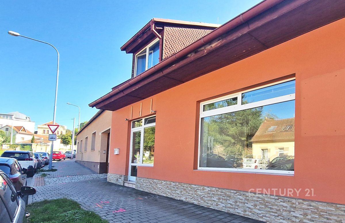 Pronájem bytu pokoje 33 m², Brno – fotka 1 z 3