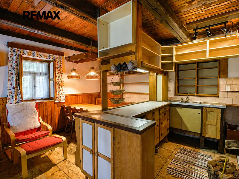Prodej chalupy 200 m², pozemek 844 m², Radkov – náhled fotky 2