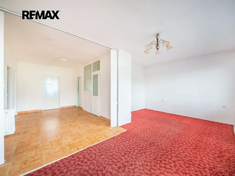 Prodej vícegeneračního domu 200 m², pozemek 1058 m², Korolupy – náhled fotky 3