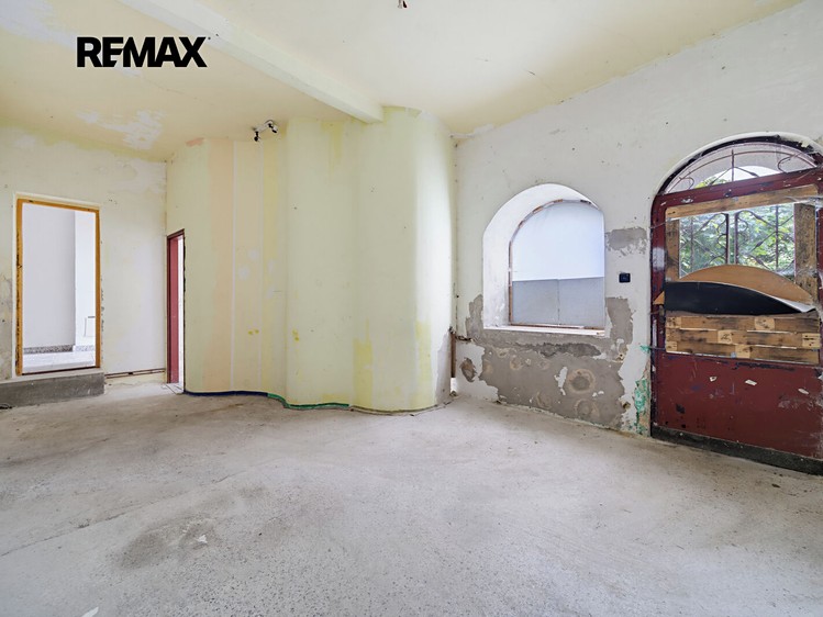 Комерційне приміщення на продаж, 340 м² (33 з 46)