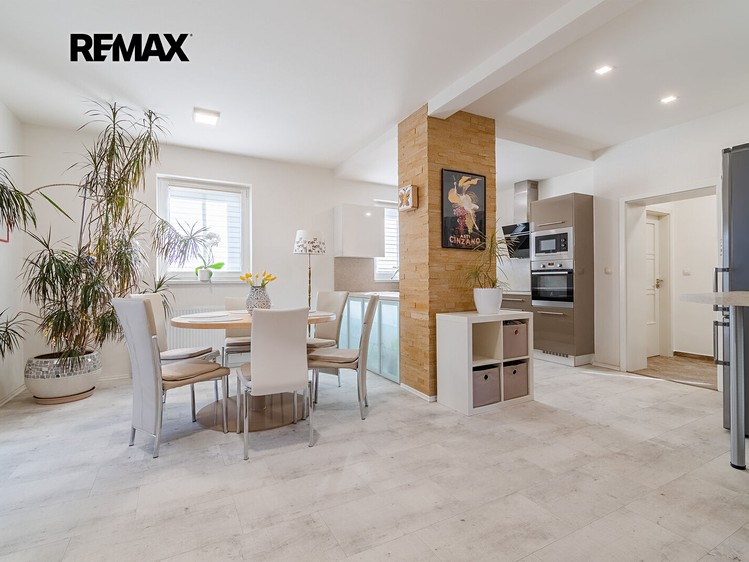 Prodej domu, 214 m² (6 z 22)