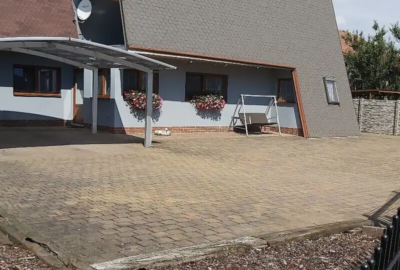 Prodej rodinného domu 275 m², pozemek 901 m², Olomouc – náhled fotky 1