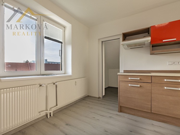 Квартира 4+kk в оренду, 86 м² (18 з 23)