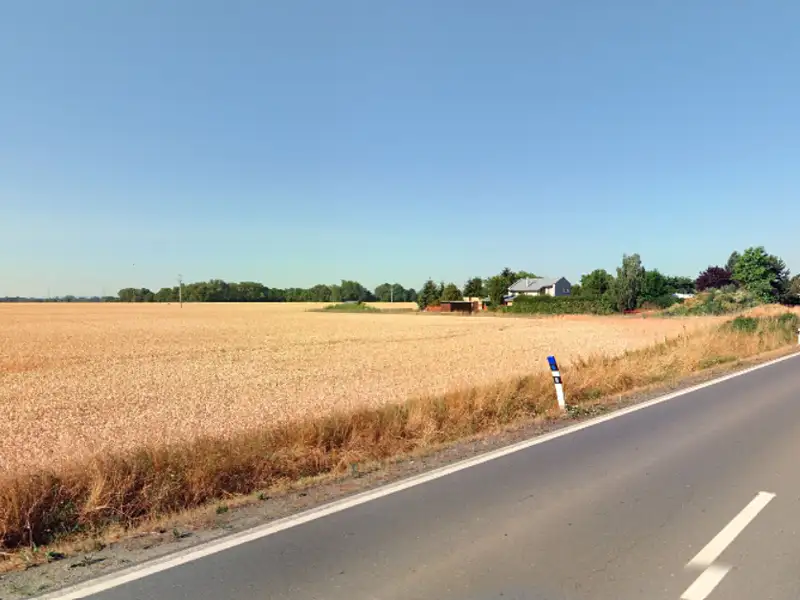 Prodej stavebního pozemku 2858 m², Uničov – náhled fotky 1