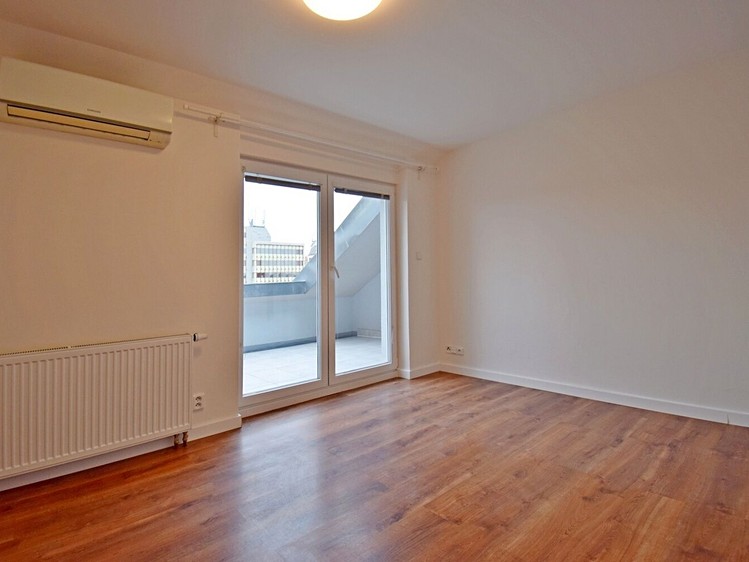Квартира 3+kk в оренду, 100 м² (16 з 24)