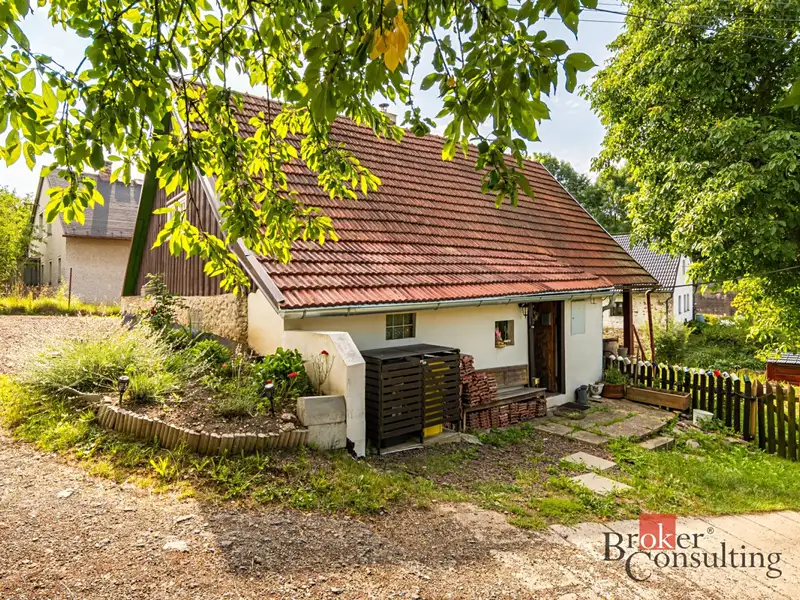 Prodej rodinného domu 130 m², pozemek 300 m², Slavoňov – náhled fotky 1