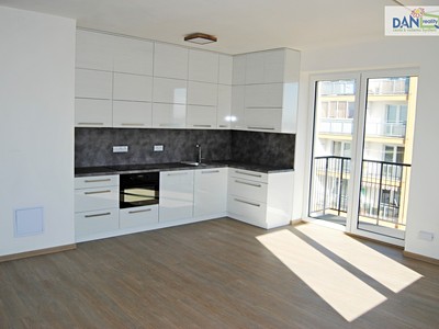 Pronájem bytu 2+kk, 52 m² (2 z 18)