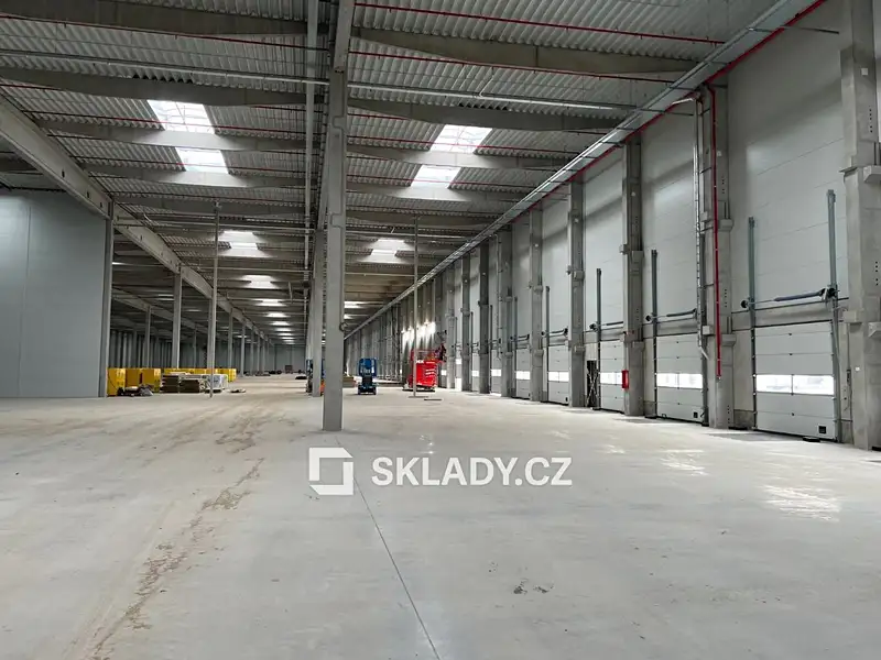 Pronájem skladového prostoru 4100 m², Pardubice – náhled fotky 3