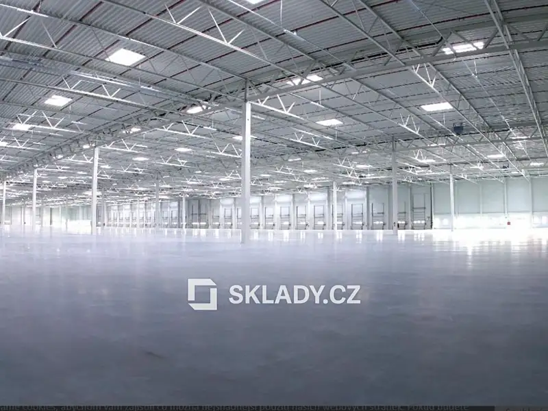 Pronájem skladového prostoru 5932 m², Ostředek – náhled fotky 3