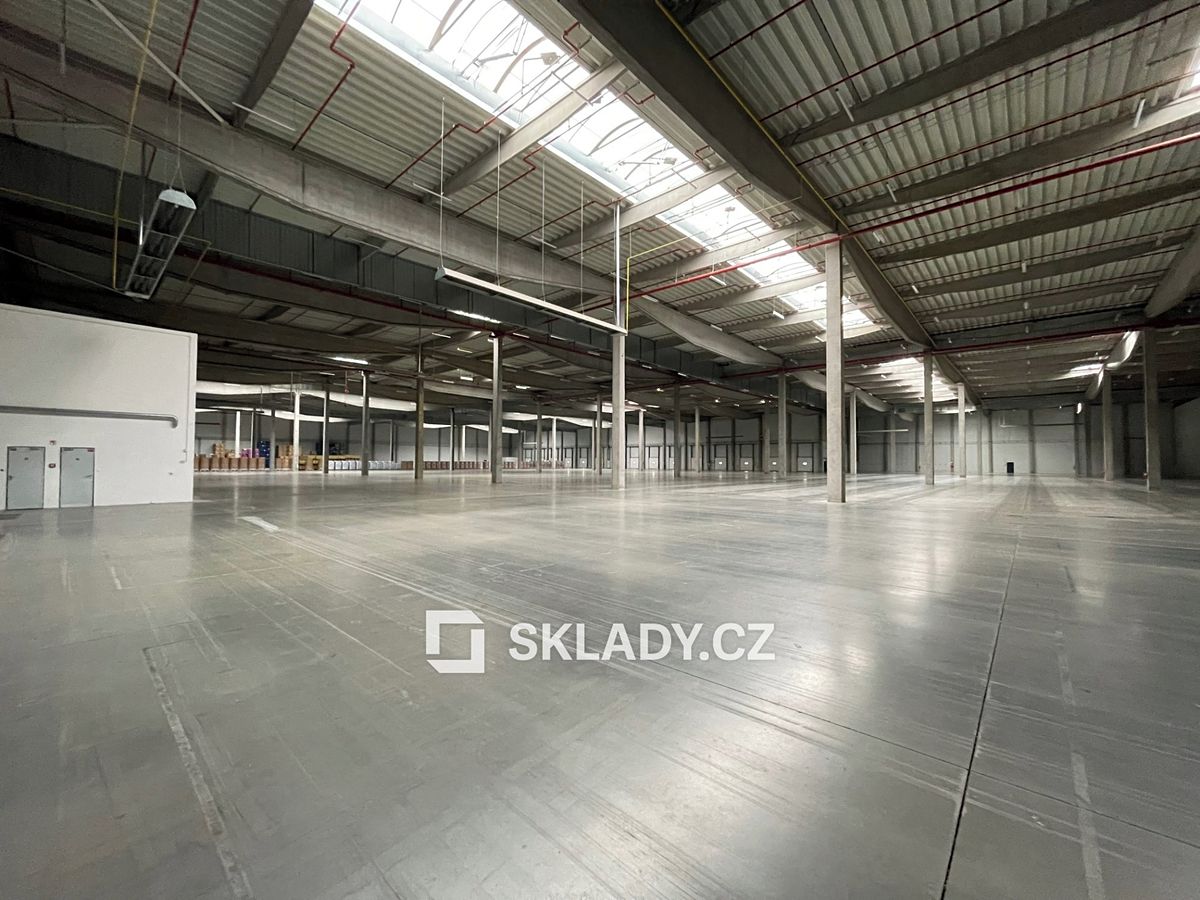 Pronájem skladového prostoru 18000 m², Velká Bíteš – fotka 1 z 3