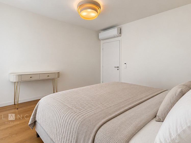 Pronájem bytu 2+kk, 60 m² (6 z 41)