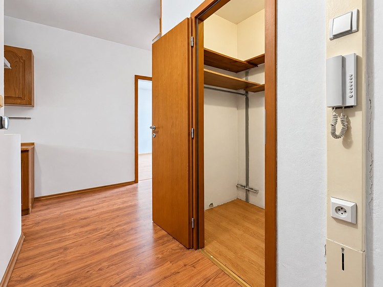 Prodej bytu 2+1, 58 m² (10 z 25)