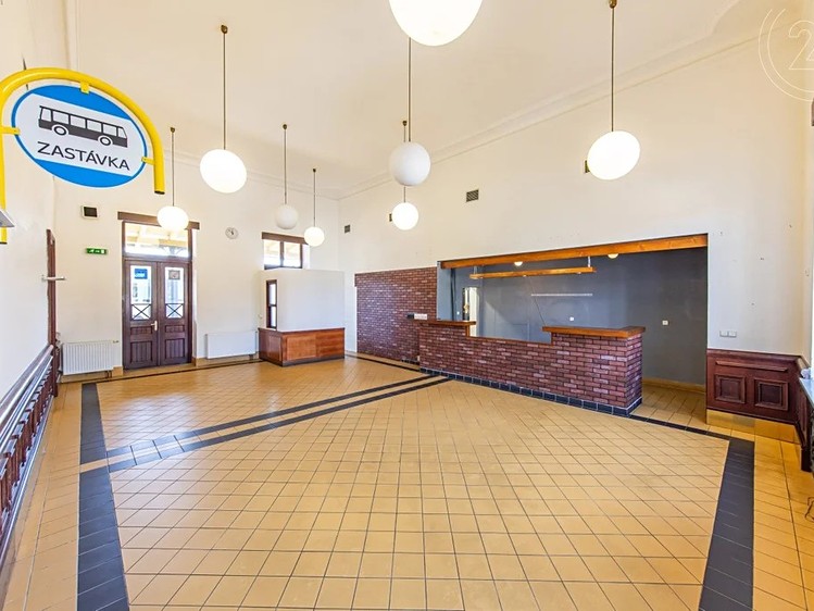Pronájem komerčního prostoru, 191 m² (4 z 9)