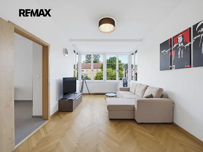 Prodej bytu 3+1 77 m², Karlovy Vary – náhled fotky 1