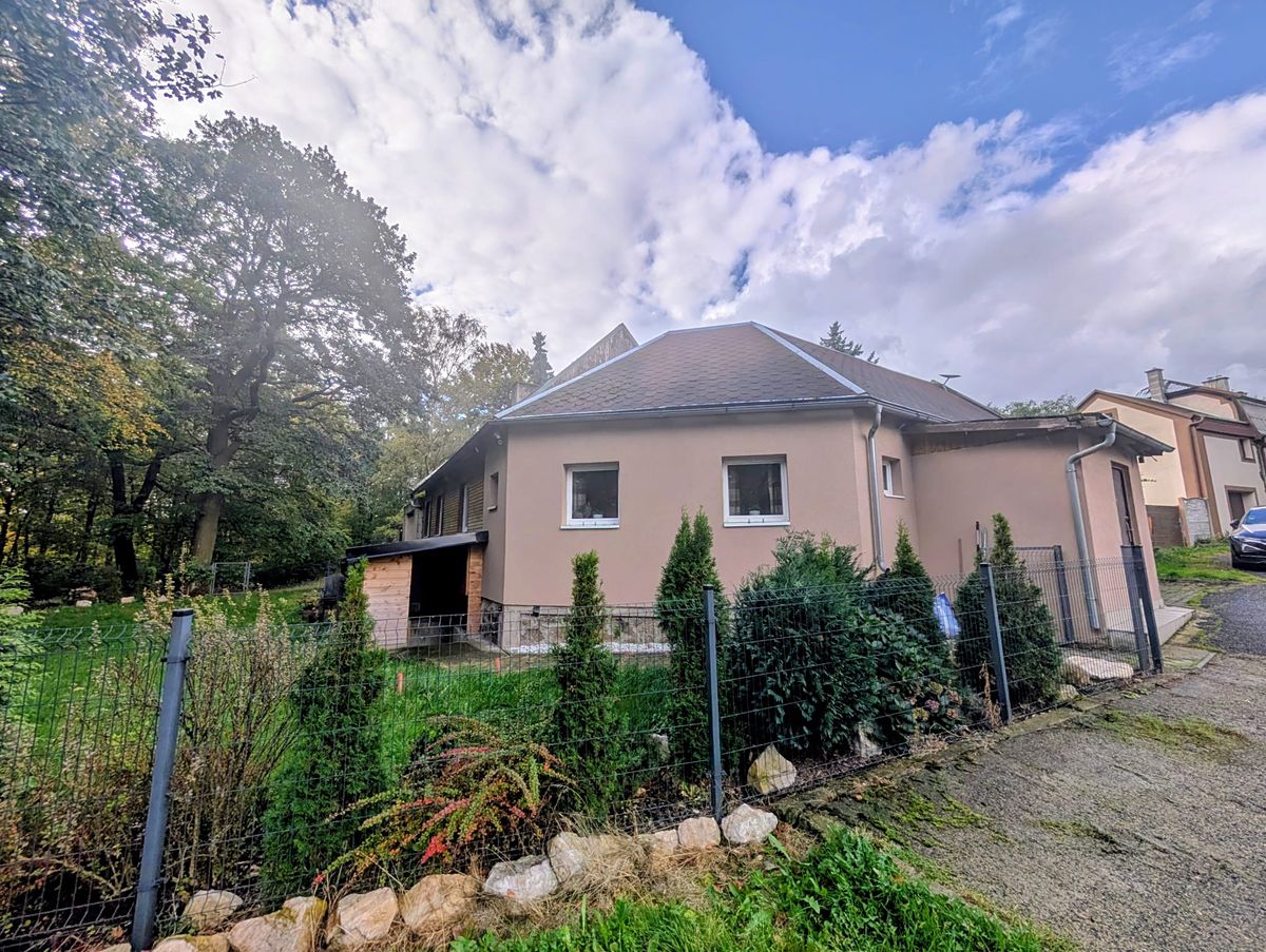 Prodej rodinného domu 200 m², pozemek 171 m², Litvínov – fotka 1 z 3