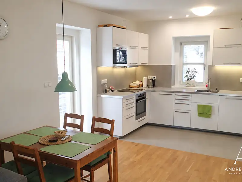 Pronájem rodinného domu 114 m², pozemek 638 m², Praha – náhled fotky 3
