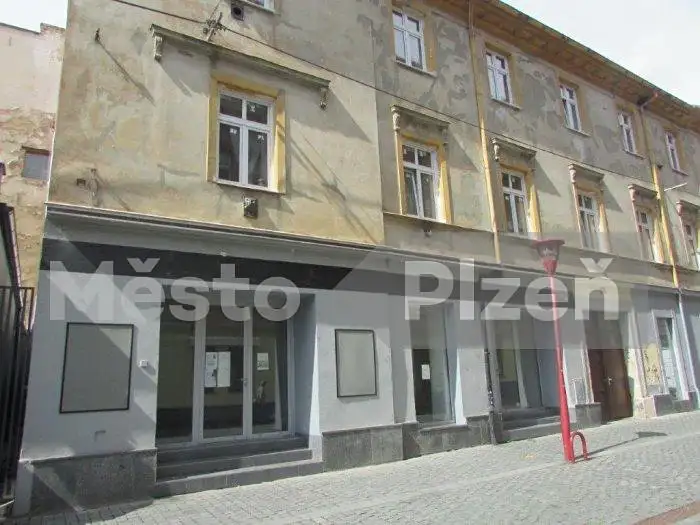 Pronájem obchodního prostoru 143 m², Plzeň – náhled fotky 1