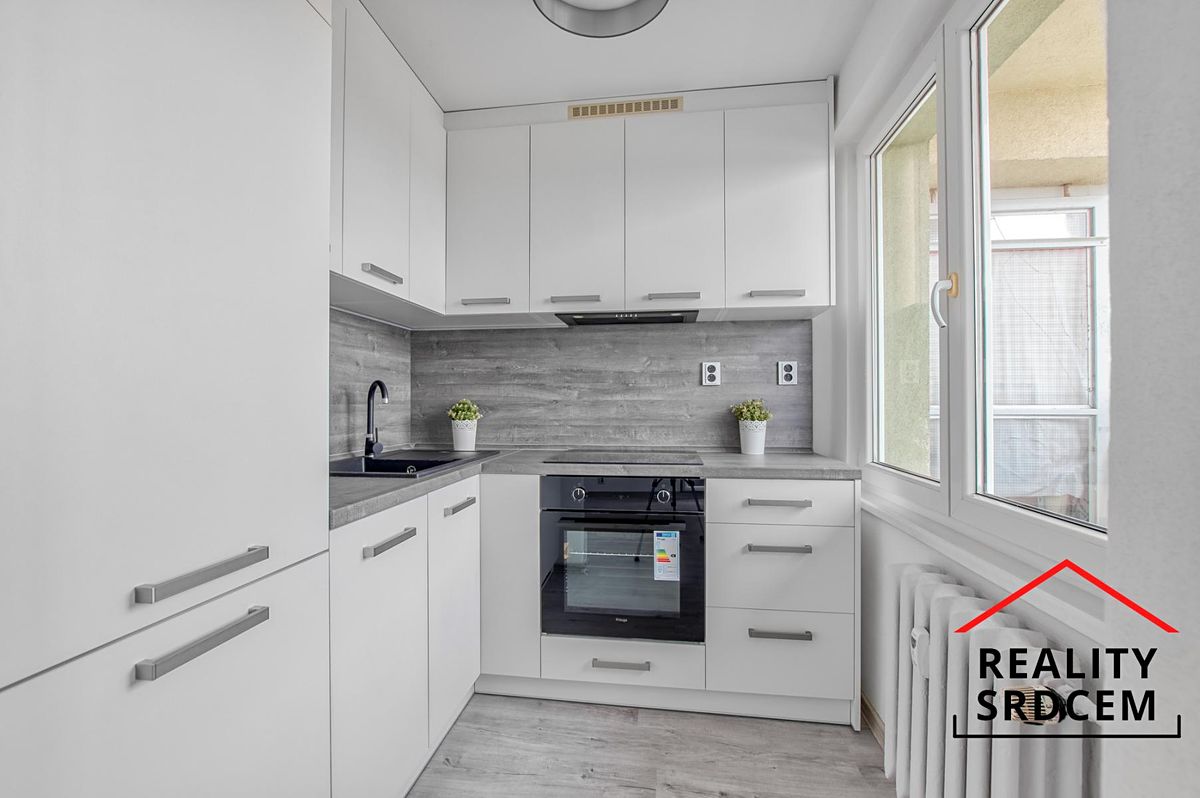 Pronájem bytu 1+1 34 m²