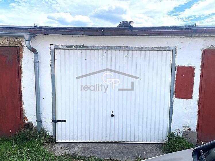 Prodej nemovitosti, 18 m² (1 z 3)