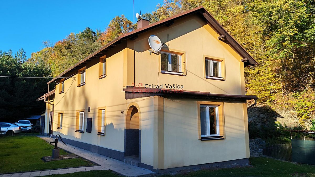 Prodej rodinného domu 250 m², pozemek 1350 m², Fulnek – fotka 1 z 3