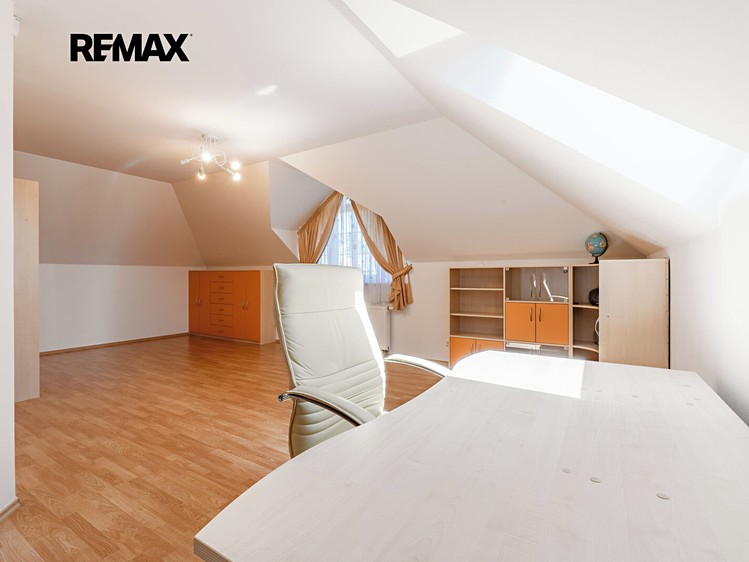 Haus zur Miete, 280 m² (23 von 72)
