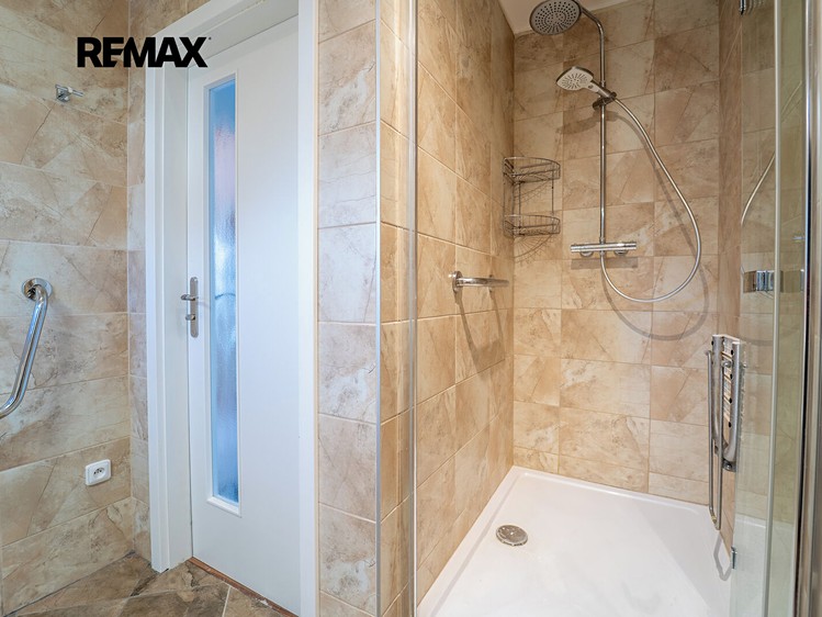 Prodej domu, 180 m² (21 z 33)