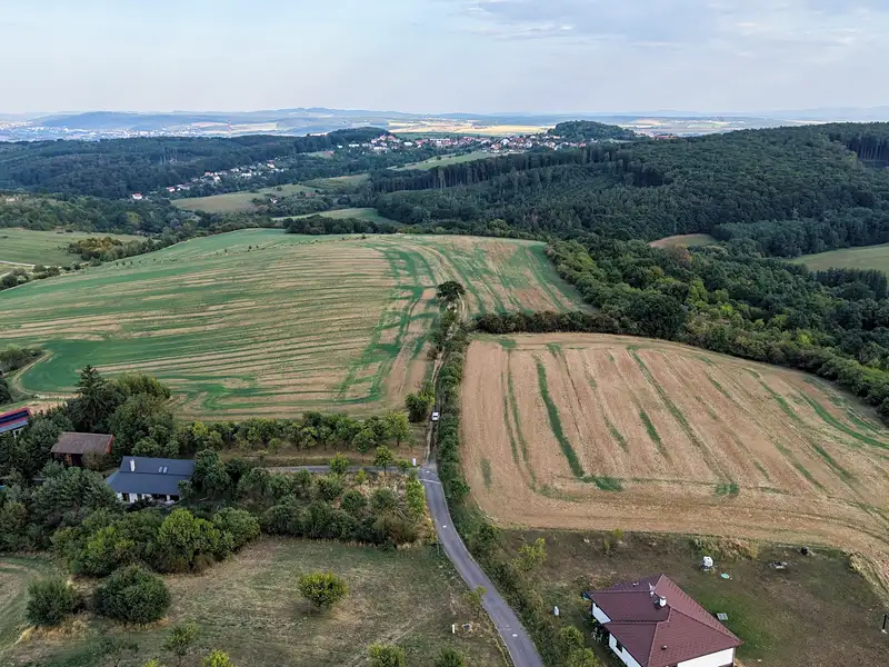 Prodej stavebního pozemku 1154 m², Nová Dědina – náhled fotky 2