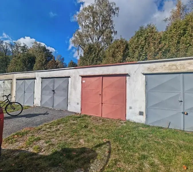 Prodej garáže 33 m², Polička – náhled fotky 1