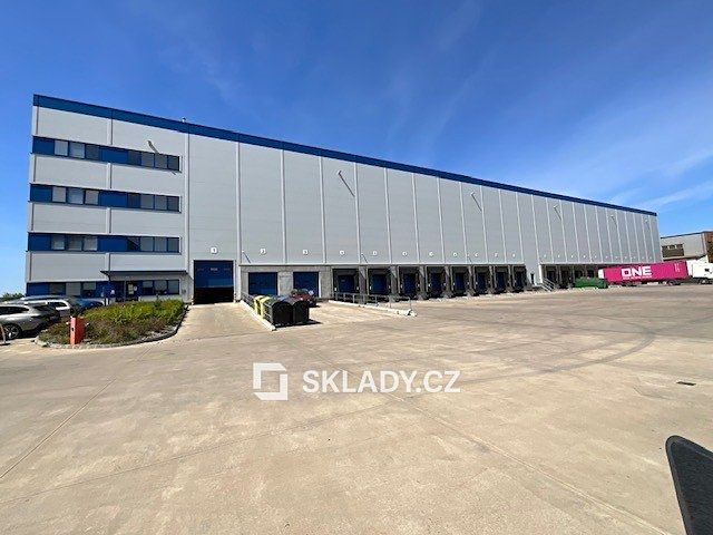 Pronájem skladového prostoru 7000 m², Hradec Králové – fotka 1 z 3