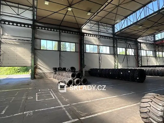 Pronájem skladového prostoru 2400 m², Bystřany – náhled fotky 3