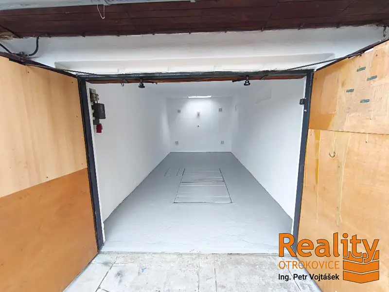 Pronájem garáže 17 m², Otrokovice – náhled fotky 3