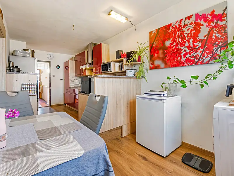 Prodej rodinného domu 290 m², pozemek 699 m², Praha – náhled fotky 2