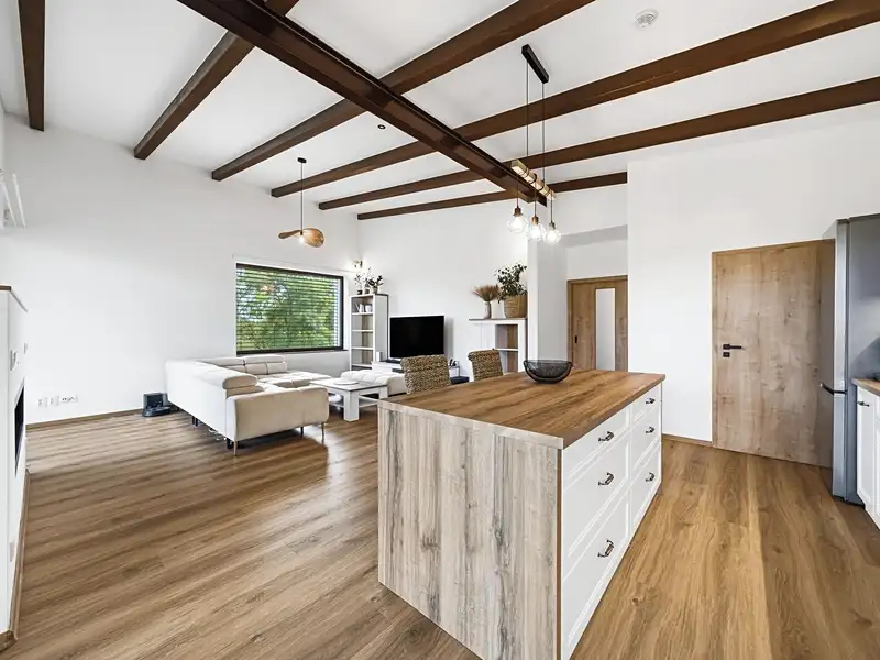 Prodej rodinného domu 157 m², pozemek 785 m², Kokory – náhled fotky 3