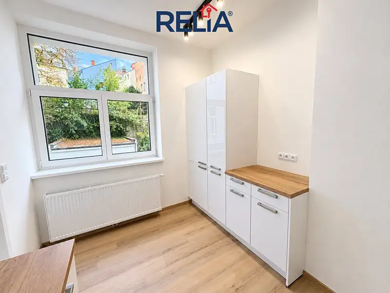 Pronájem bytu 3+1 80 m², Liberec – náhled fotky 3
