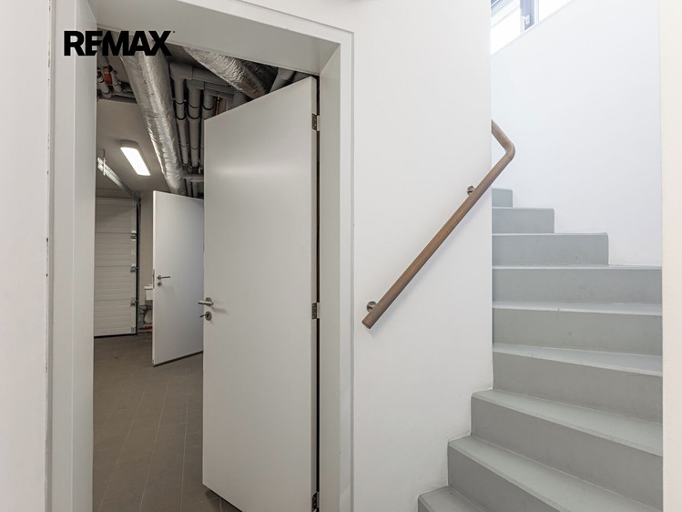 Pronájem domu, 179 m² (16 z 26)