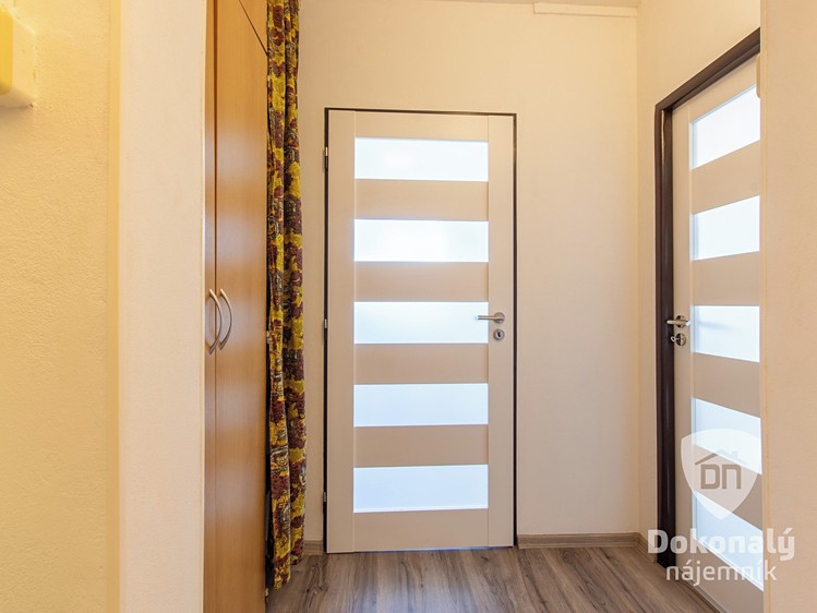 Квартира 4+1 в оренду, 68 м² (23 з 34)