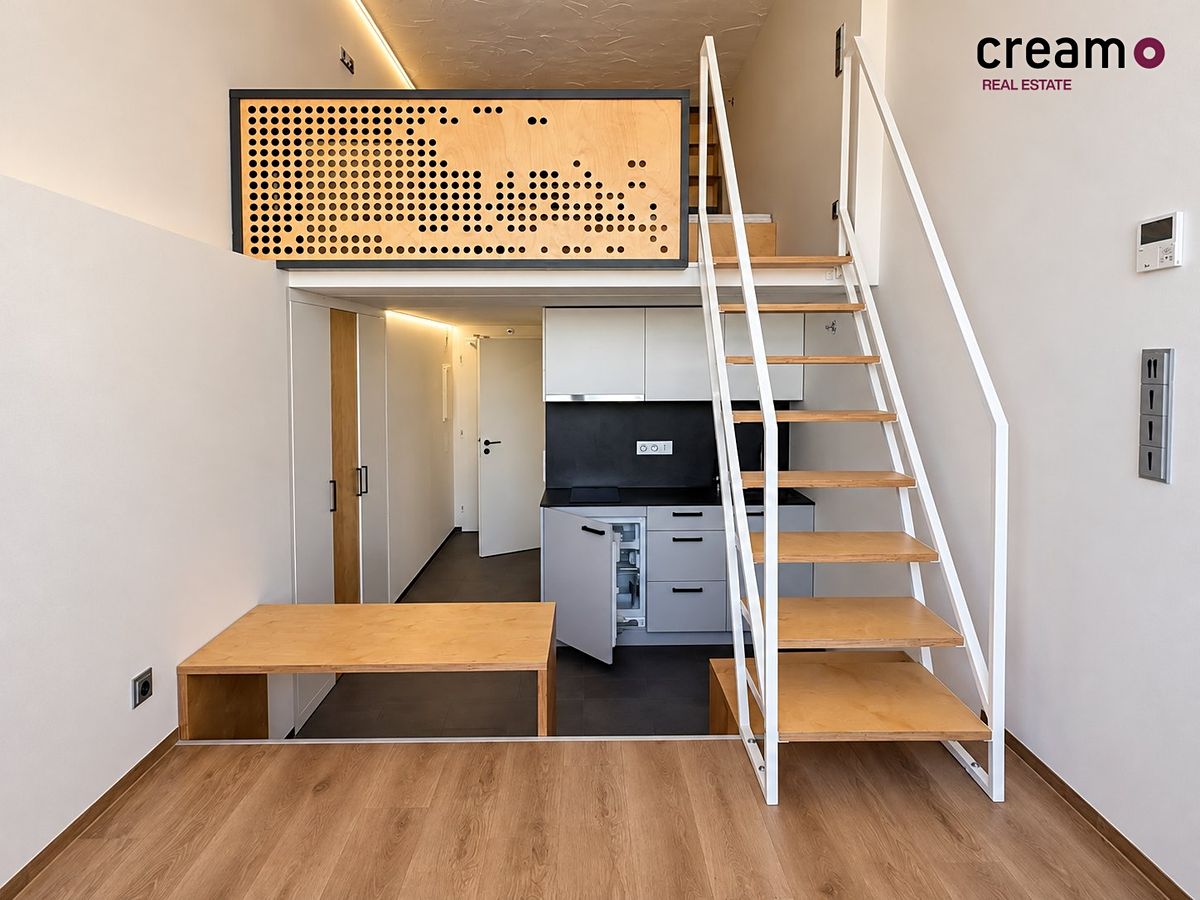 Pronájem bytu 1+kk 31 m², Zlín – fotka 1 z 3