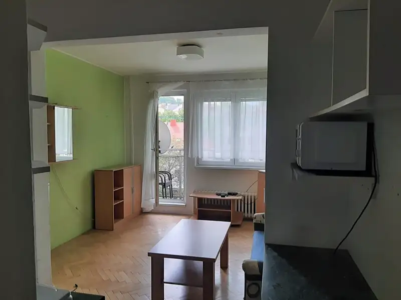 Pronájem bytu 1+kk 28 m², Zlín – náhled fotky 2