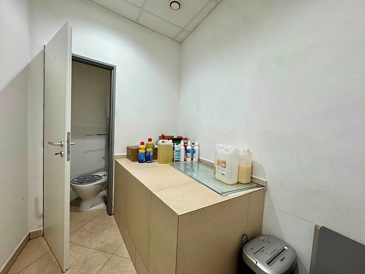 Gewerbefläche zur Miete, 201 m² (30 von 32)