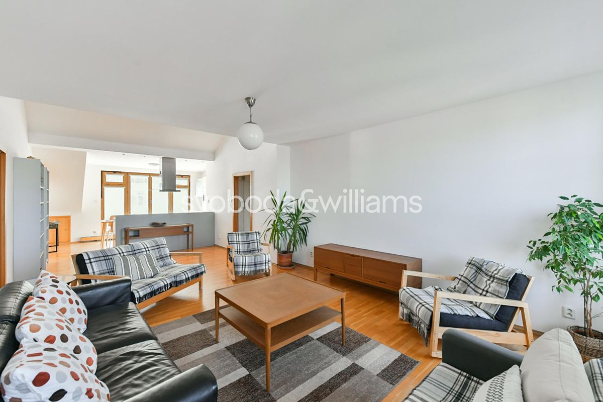 Pronájem bytu 4+kk 125 m², Praha – fotka 1 z 3