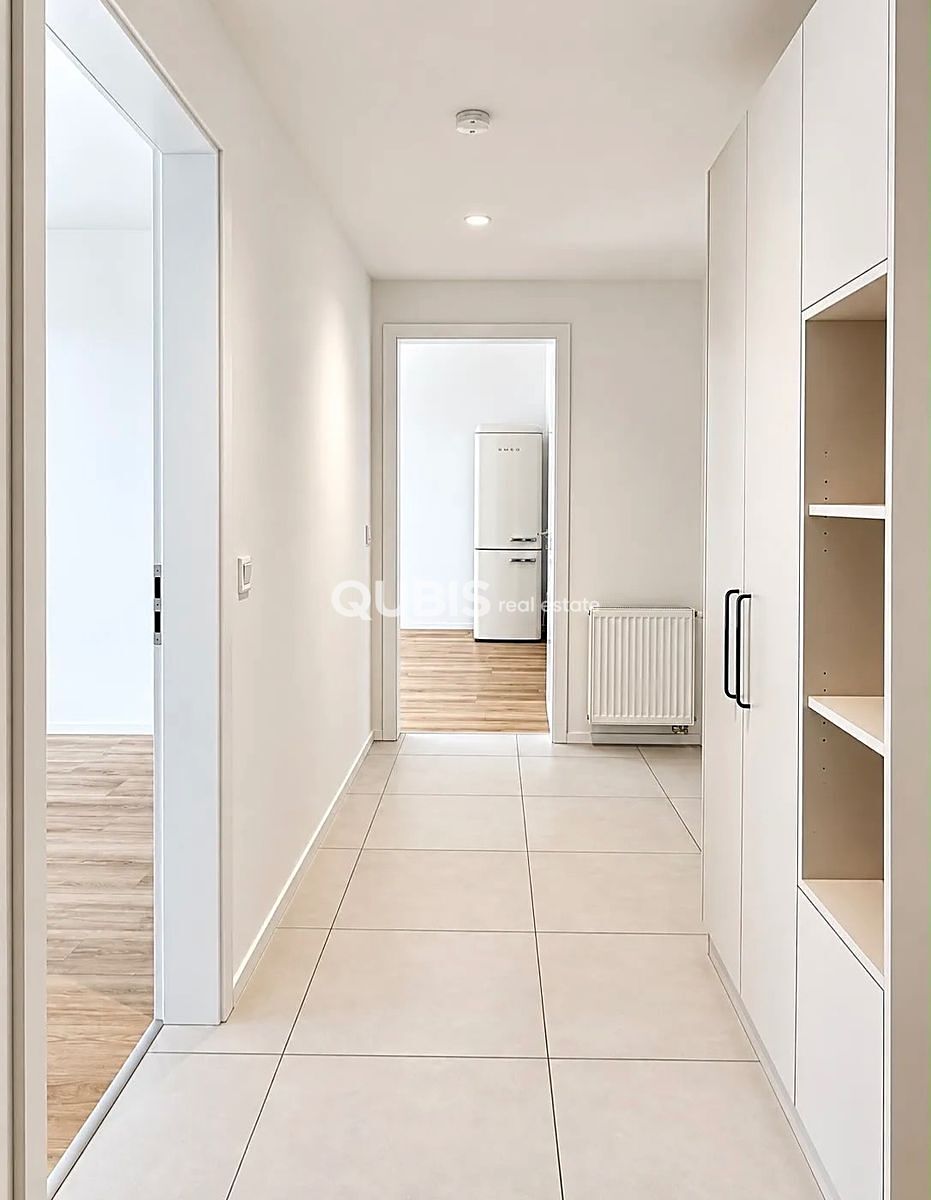 Pronájem bytu 2+kk 69 m² – fotografie 3