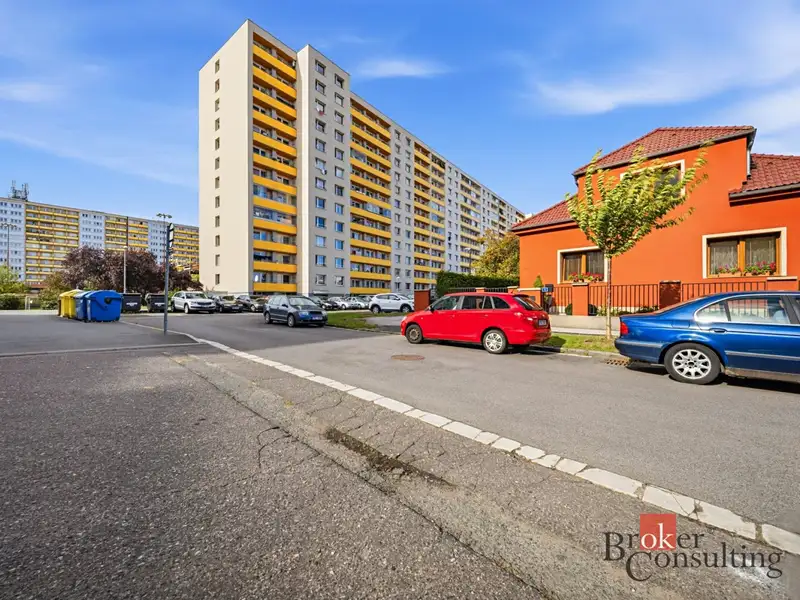 Pronájem bytu 2+kk 47 m², Hradec Králové – náhled fotky 1