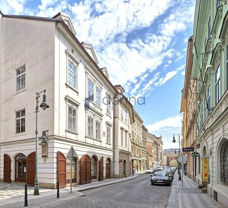 Pronájem kanceláře 164 m², Praha – fotka 1 z 3