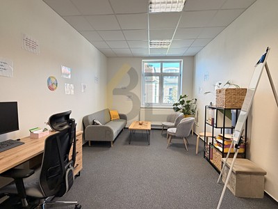 Комерційне приміщення в оренду, 34 м² (2 з 13)