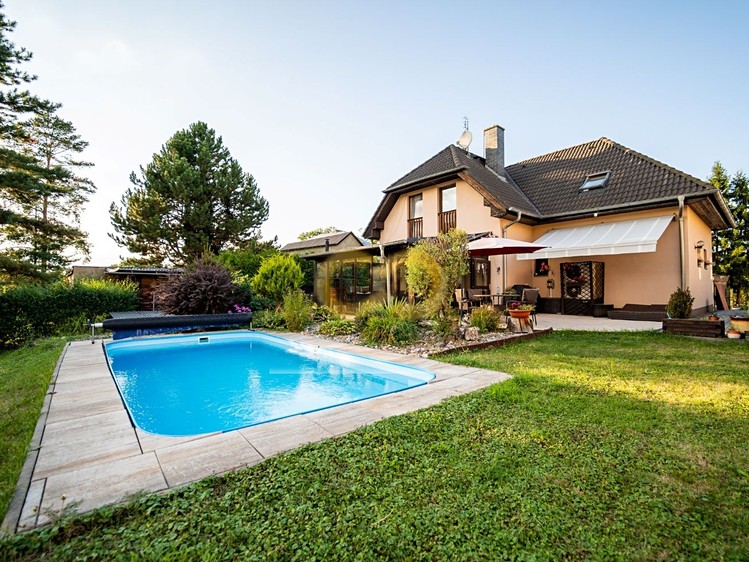 Prodej domu, 160 m² (1 z 30)