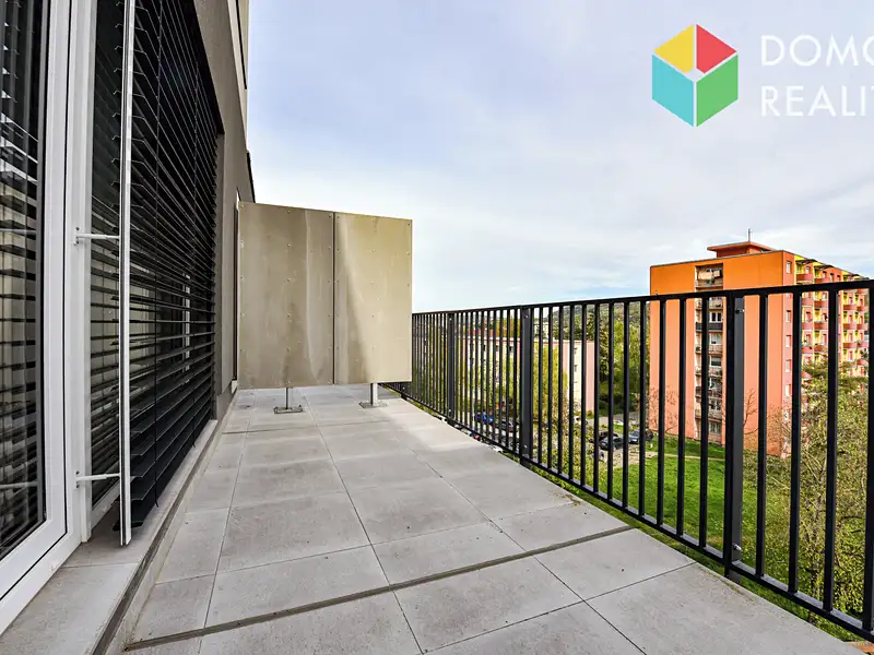 Pronájem bytu 1+kk 48 m², Beroun – náhled fotky 3