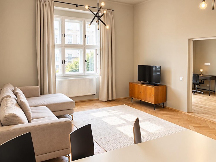 Pronájem bytu 3+kk, 77 m² (5 z 16)
